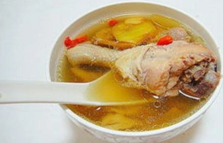黄芪鸡肉汤
